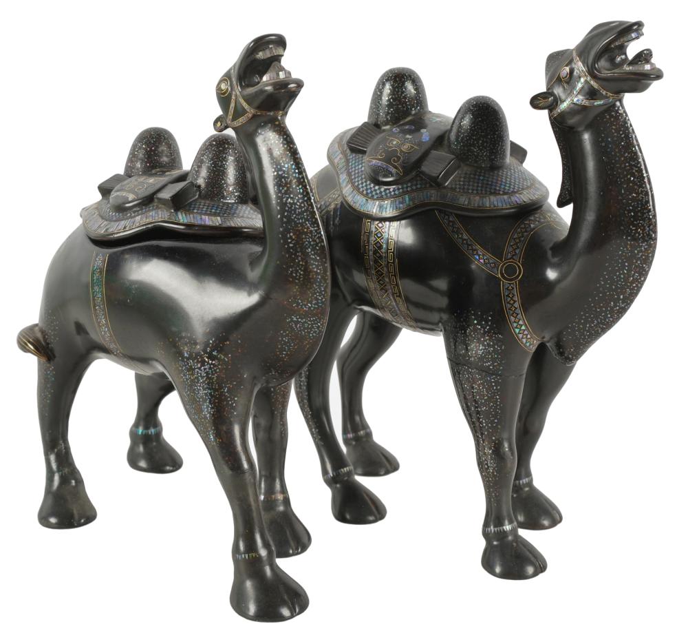 TWO INLAID LACQUER CAMEL FIGURESeach 330d4b