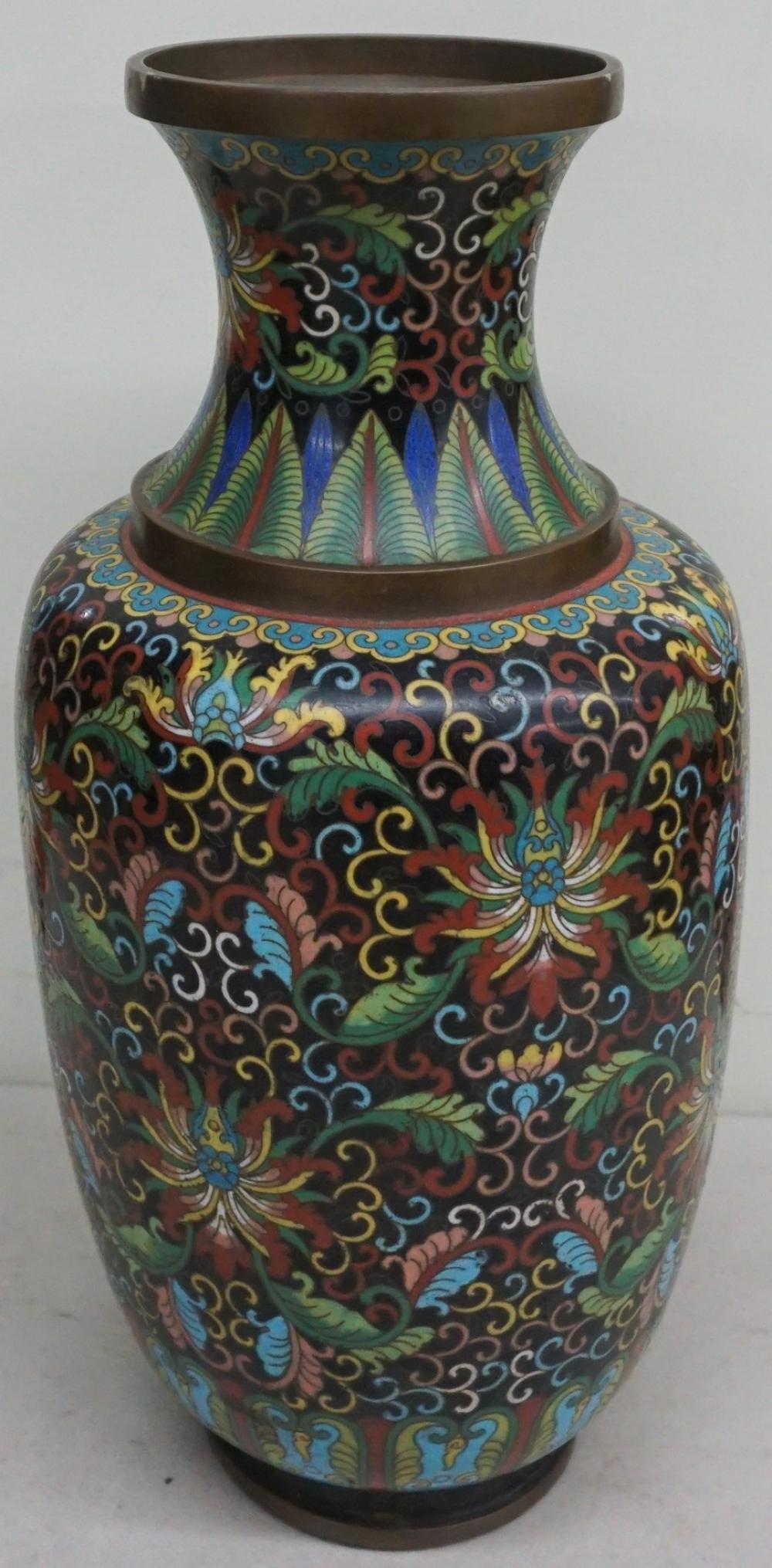 CHINESE CLOISONNE VASE H 14 1 2 330da2