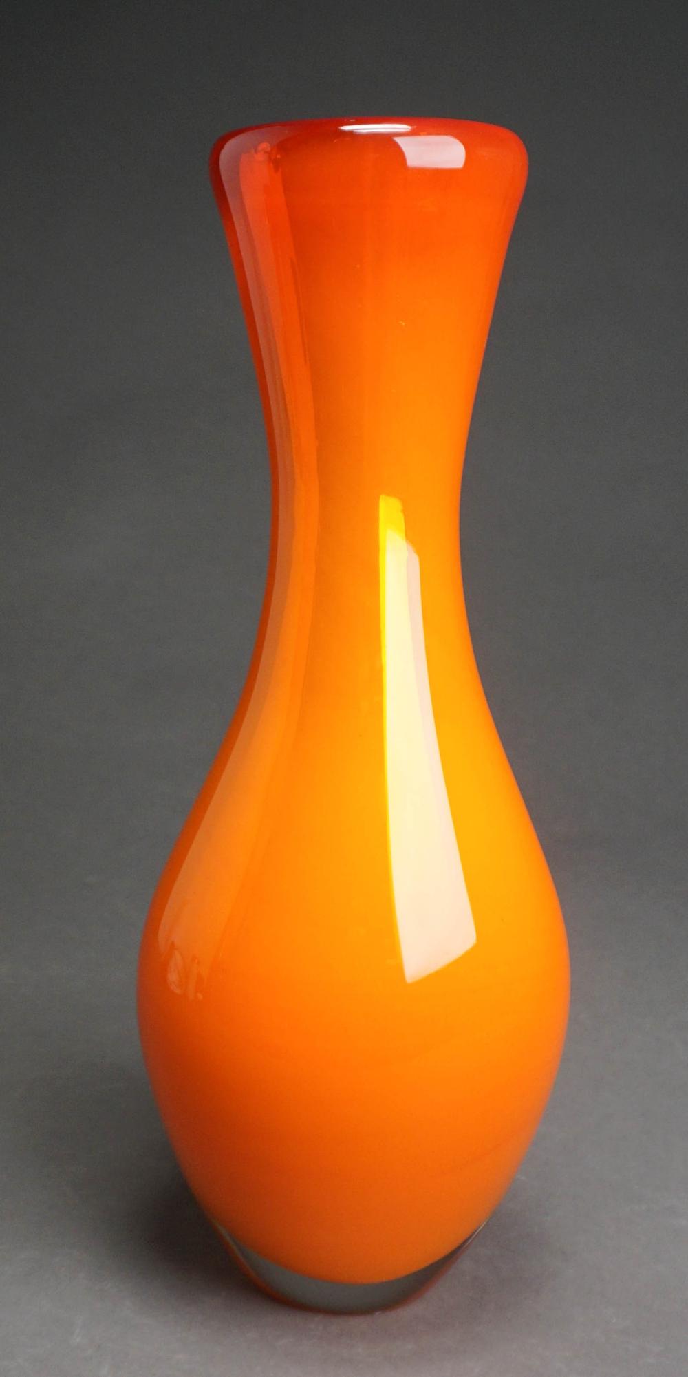 MURANO ORANGE TO RED ART GLASS VASE,