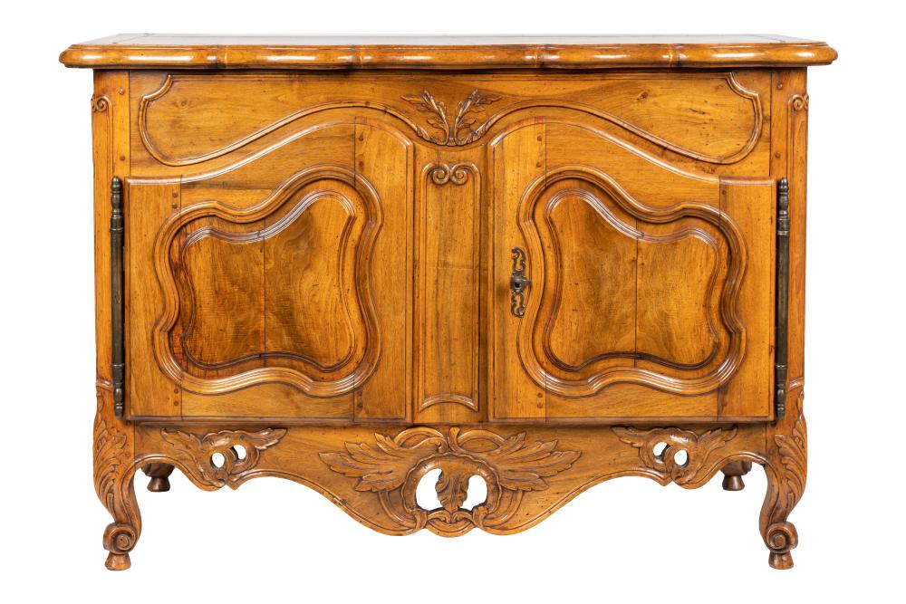 LOUIS XV PROVINCIAL WALNUT BUFFETthe 331051