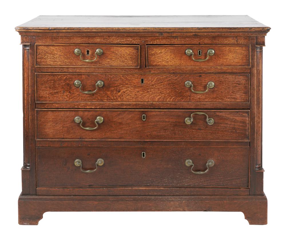 GEORGIAN-STYLE OAK CHEST OF DRAWERS19th