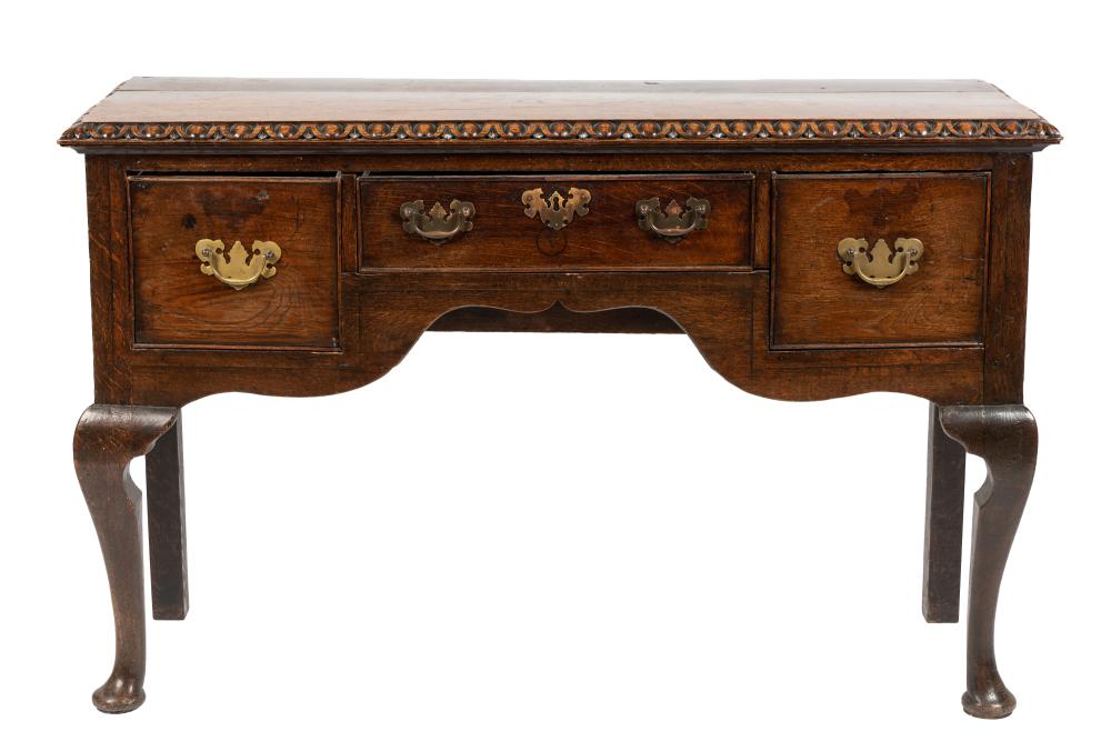 GEORGIAN OAK DRESSER BASEthe top 3310df