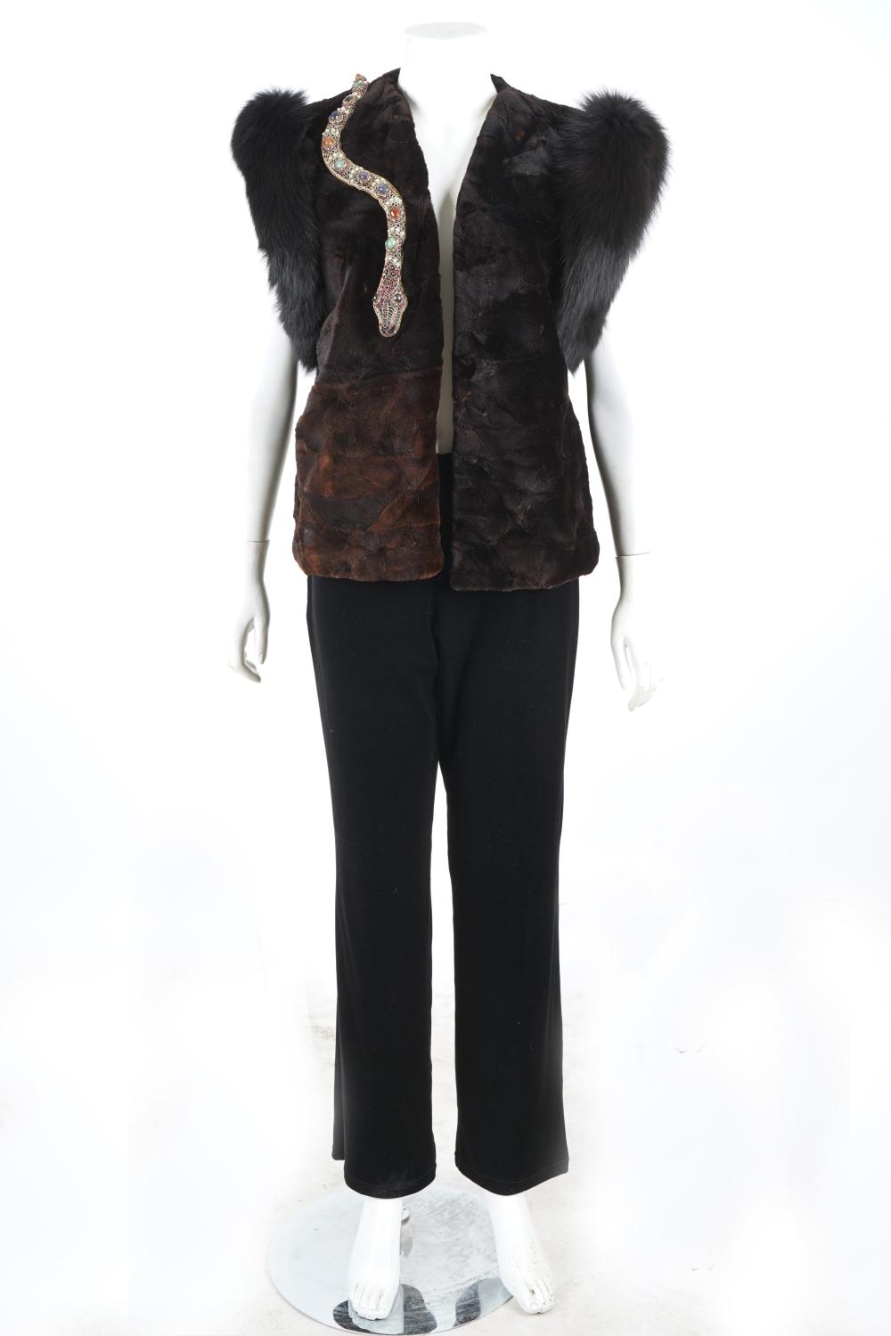 ADRIENNE LANDAU FUR VESTwith jeweled 3311ce