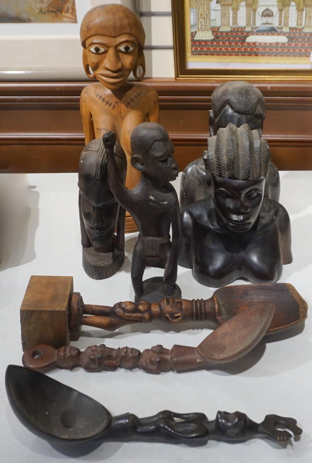 EIGHT AFRICAN CARVED WOOD FIGURES  33138c