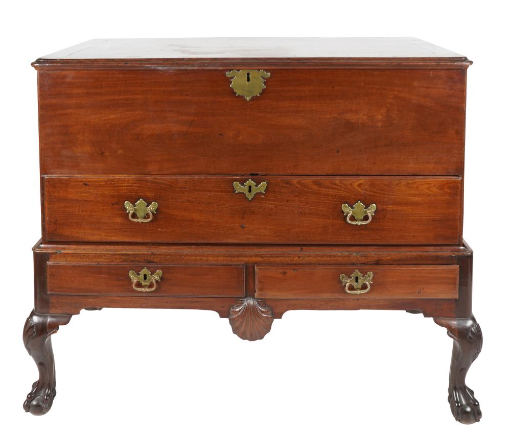 CHIPPENDALE-STYLE MAHOGANY CHEST