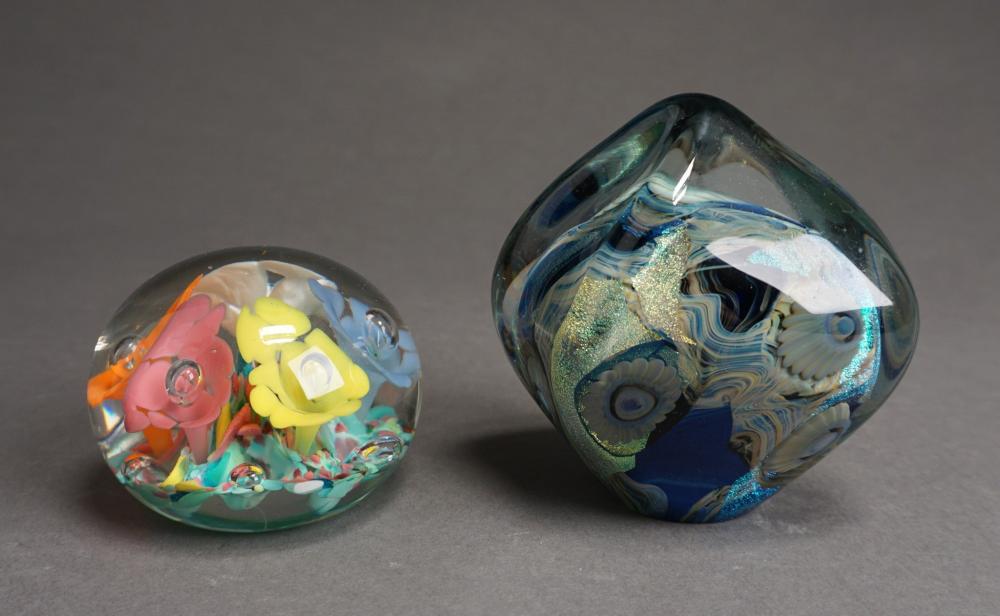 ROBERT EICKHOLT GLASS PAPERWEIGHT AND