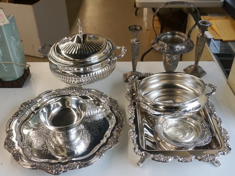 COLLECTION OF SILVERPLATE TRAYS,