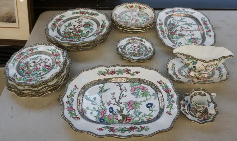 COALPORT 21-PIECE 'INDIAN TREE'