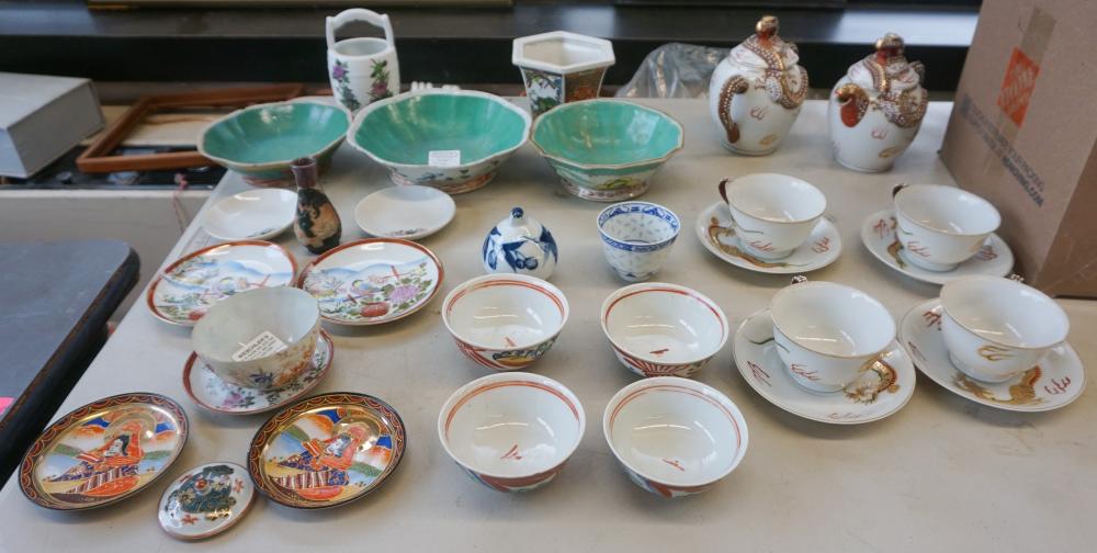 GROUP INCLUDING JAPANESE PORCELAIN SATSUMA