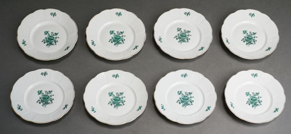 EIGHT PORTUGUESE LUNCHEON PLATES AND