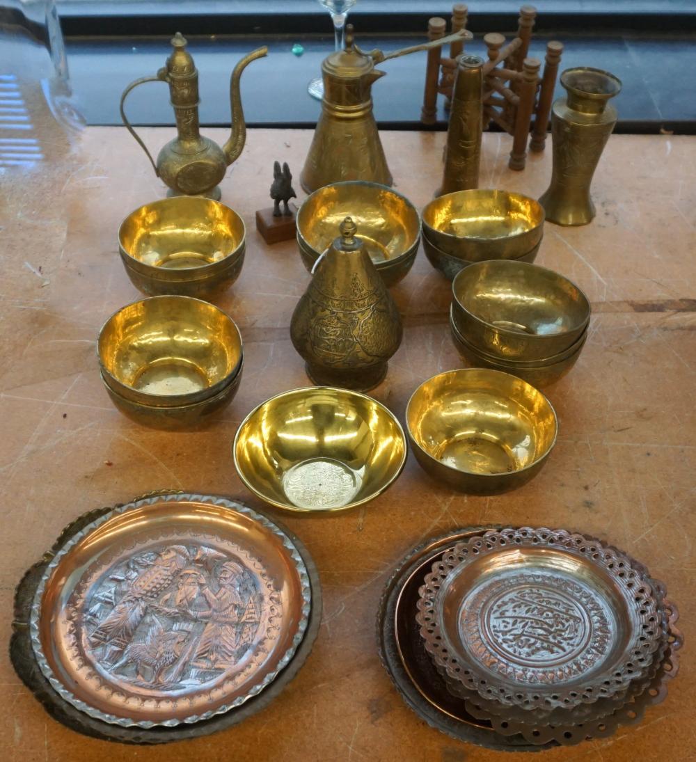 COLLECTION OF PERSIAN AND MIDDLE