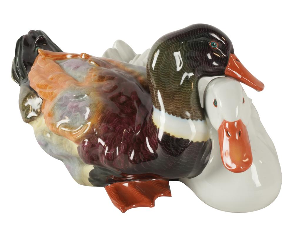 HEREND PORCELAIN DUCK GROUPblue 33187a