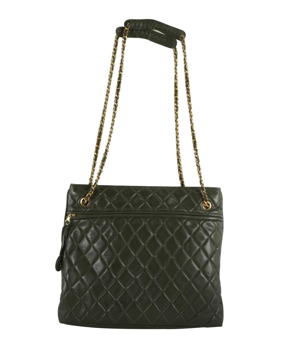 CHANEL GREEN CLASSIC TOTEno number  331a18