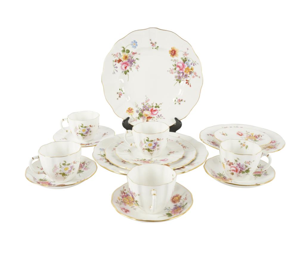 ROYAL CROWN DERBY BONE CHINA SERVICEDerby