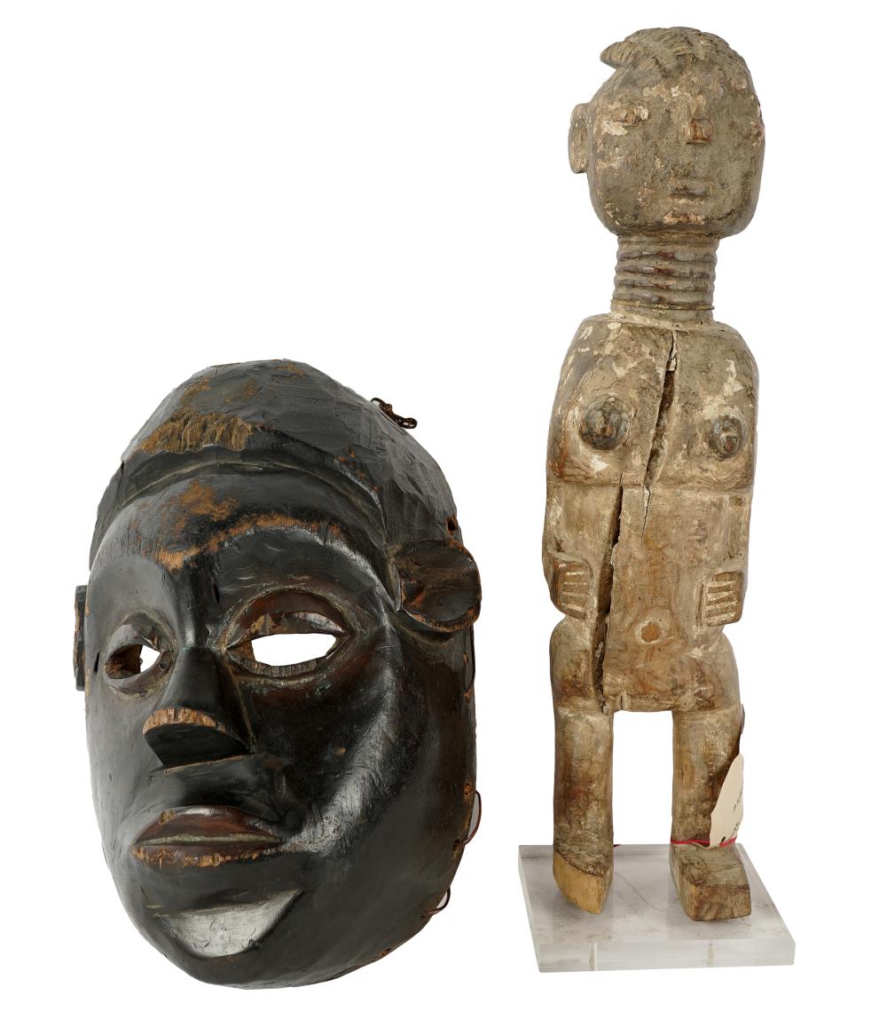 TWO AFRICAN WOOD CARVINGScomprising 331a97