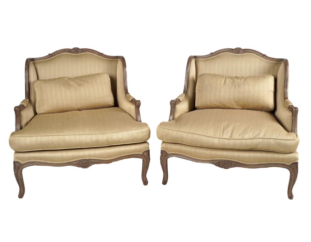 PAIR OF LOUIS XV-STYLE BERGERES20th