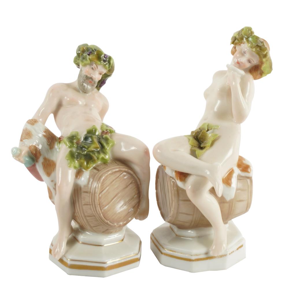 TWO CONTINENTAL PORCELAIN FIGURESone 331b21