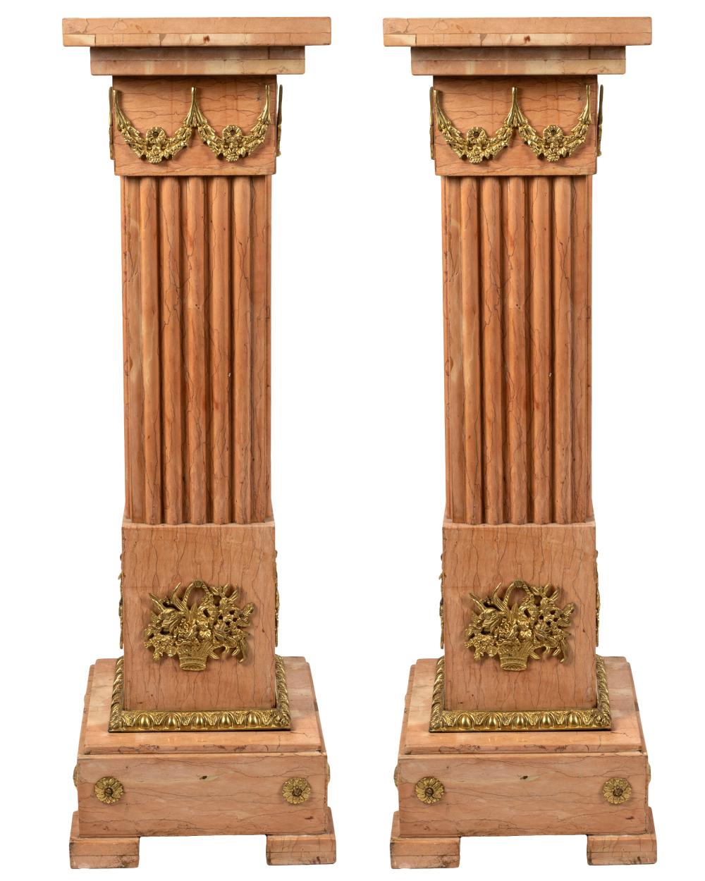 PAIR OF MARBLE PEDESTALSwith square 331cde