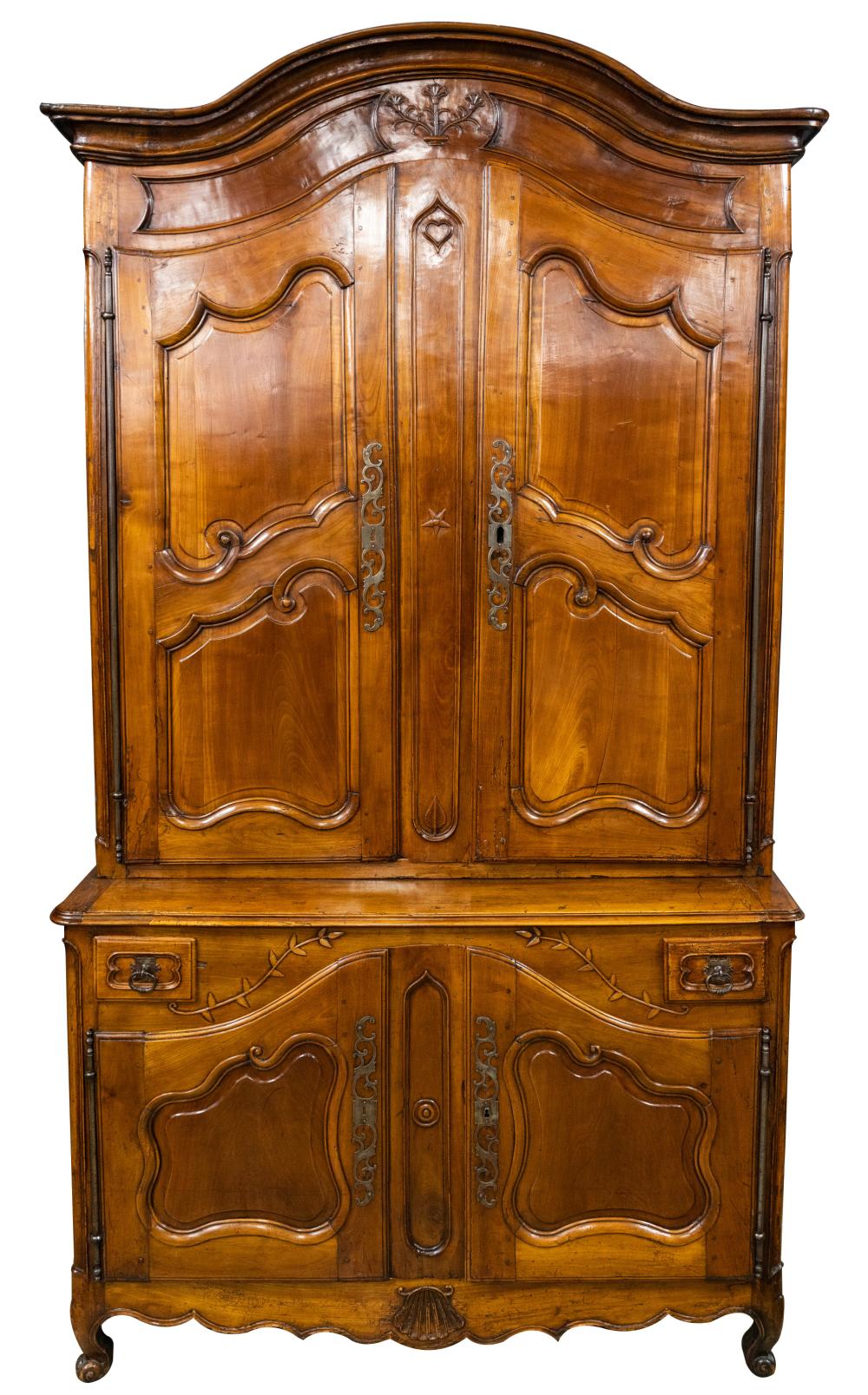 FRENCH PROVINCIAL FRUITWOOD BUFFET