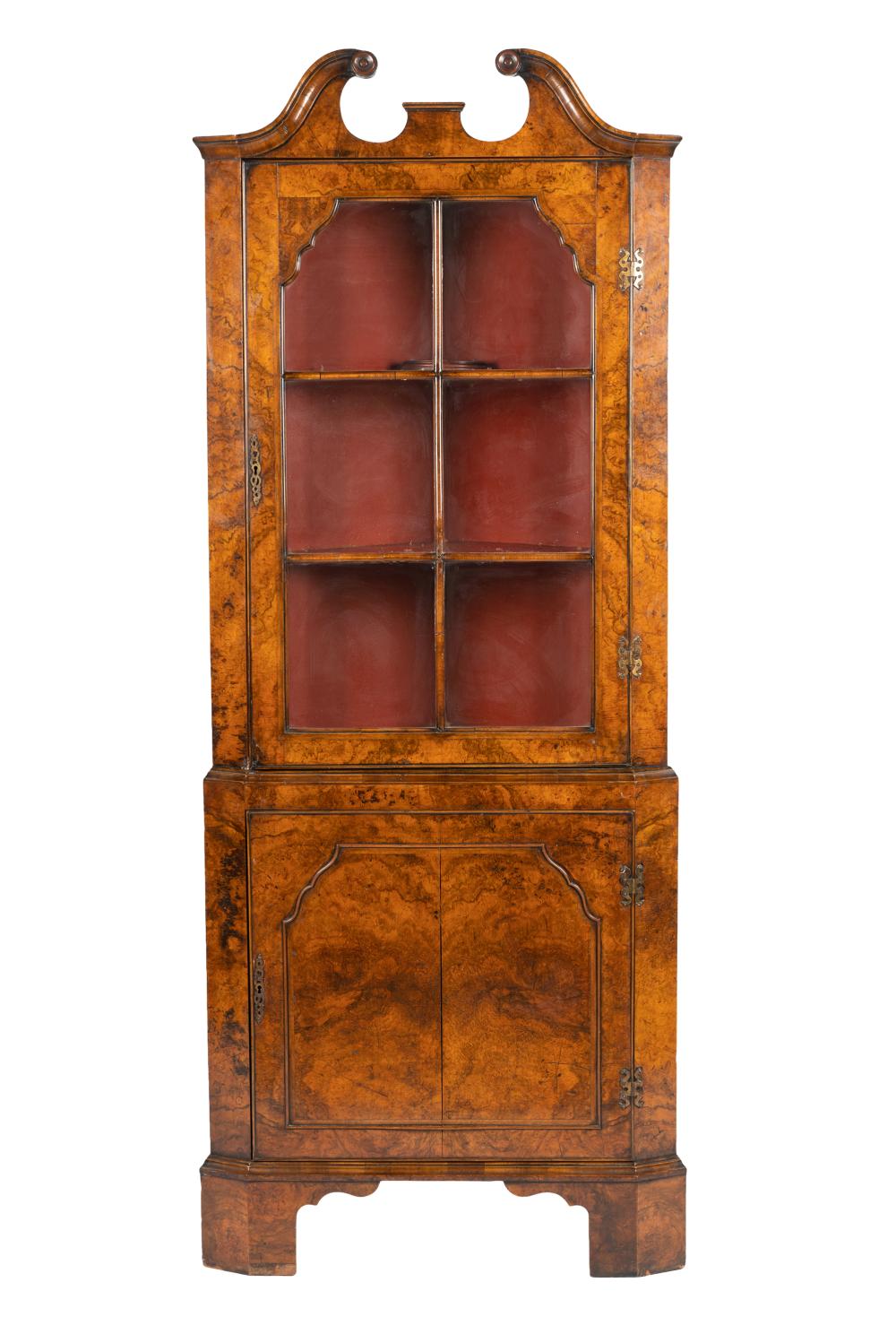 ENGLISH BURL WALNUT CORNER CABINETin 331ddb