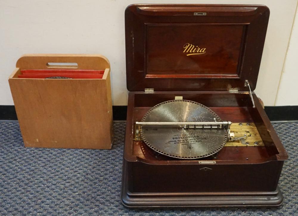 MIRA TABLE TOP MUSIC BOX WITH 18 DISCS