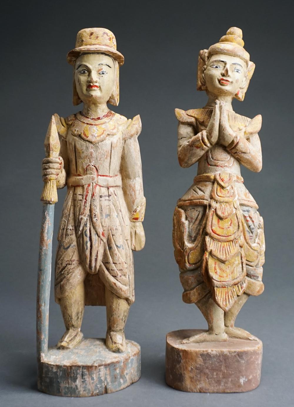 SOUTHEAST ASIAN PAINTED WOOD FIGURES 32f91d