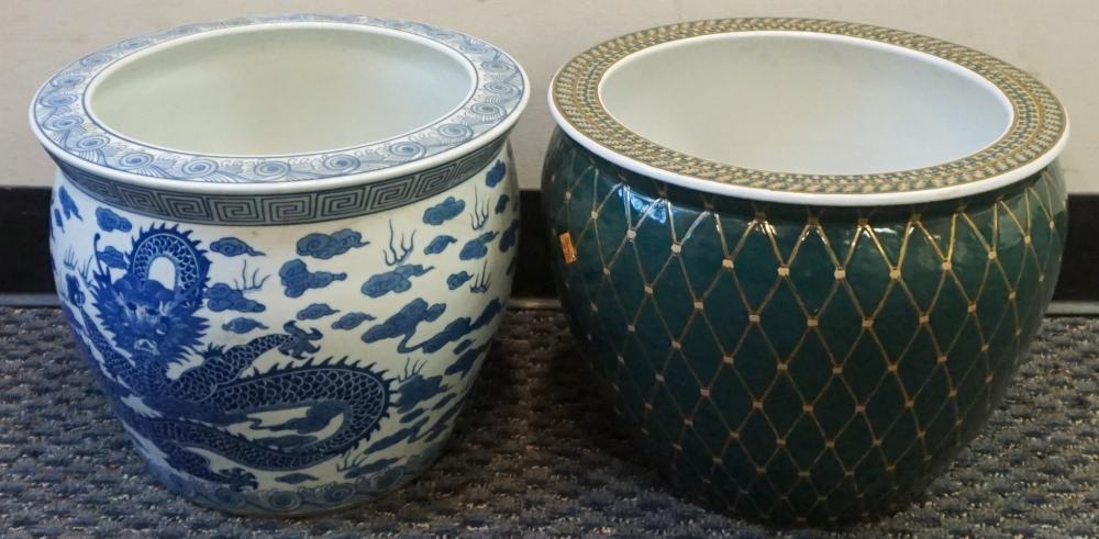 TWO CHINESE PORCELAIN JARDINIERESTwo 32fa96