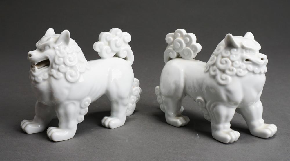 PAIR CHINESE WHITE GLAZE PORCELAIN