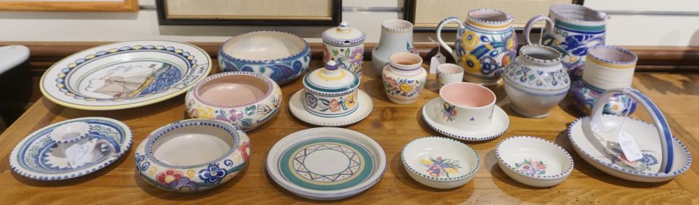 COLLECTION OF 19 ASSORTED POOLE POTTERY