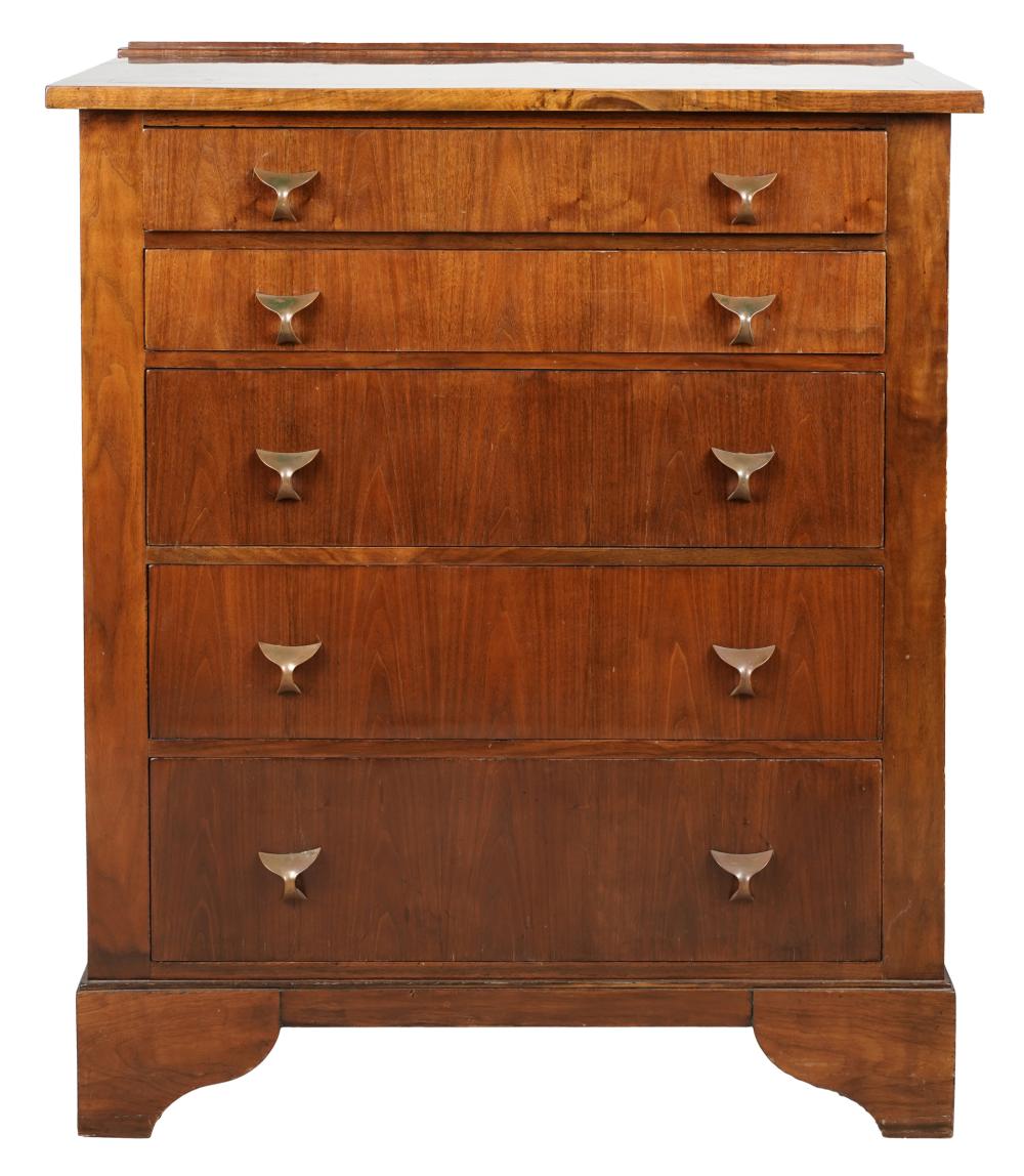 CONTINENTAL WALNUT CHEST OF DRAWERS20th 32fb56