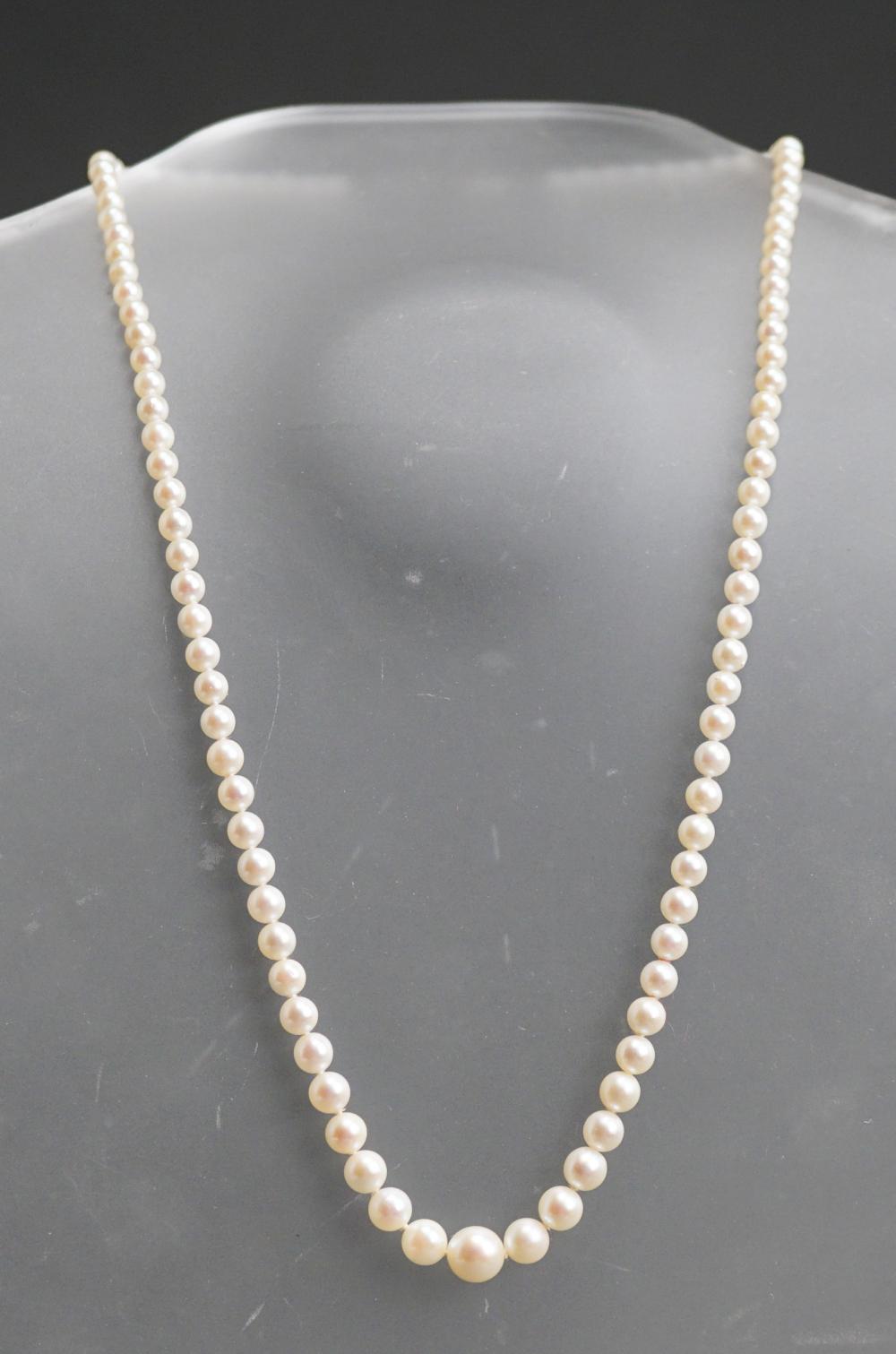 MIKIMOTO STERLING SILVER AND GRADUATING 32fba7