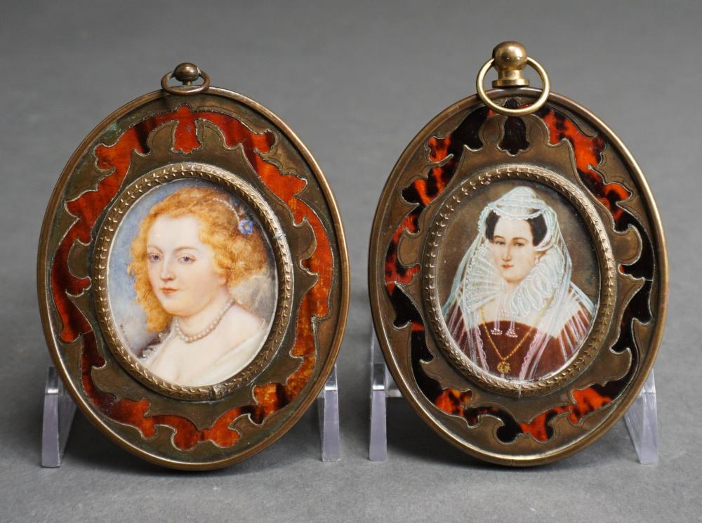 PAIR CONTINENTAL MINIATURE PORTRAITS 32fc2f