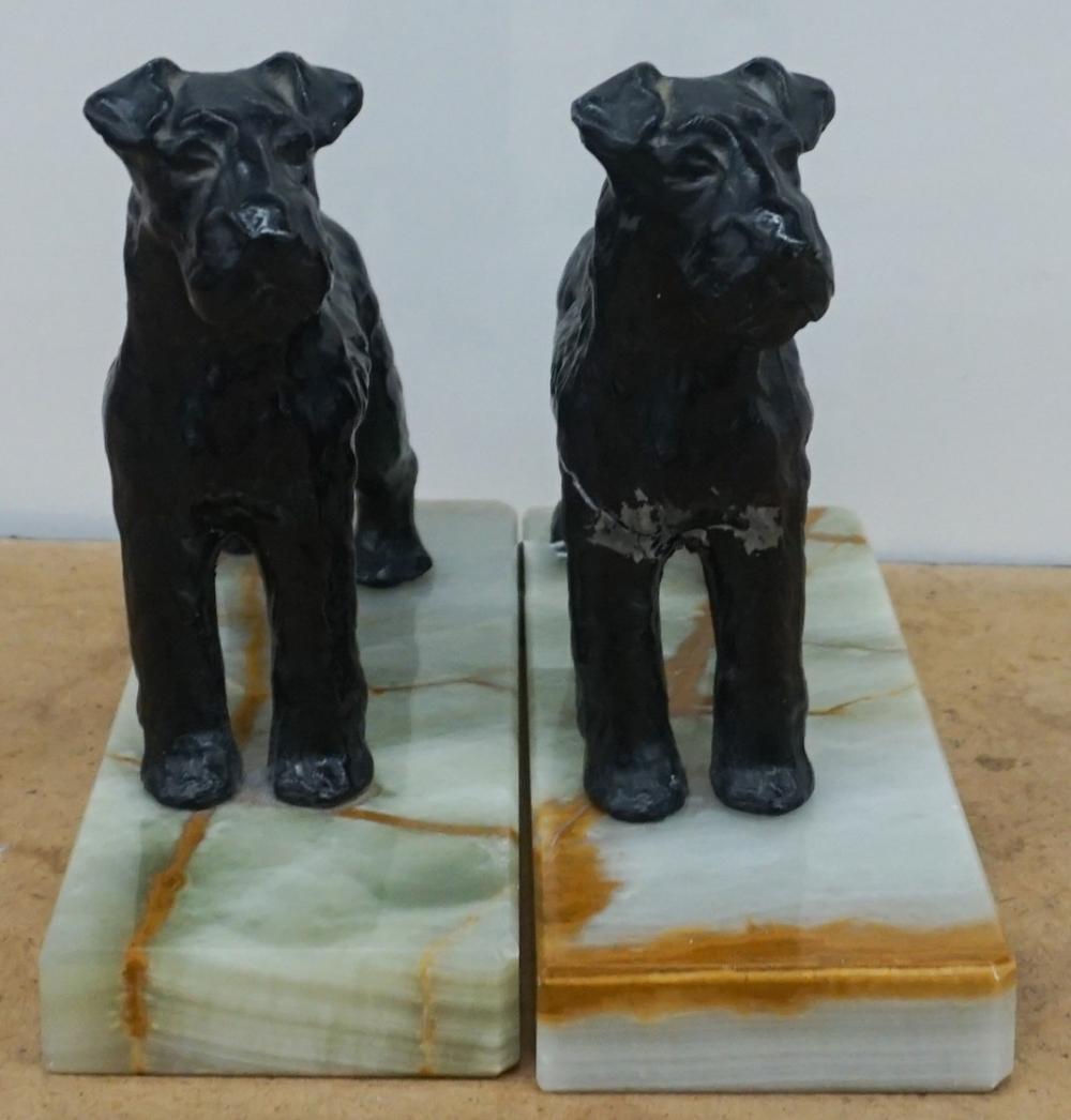 PAIR PAINTED METAL DOG BOOKENDS  32fce0