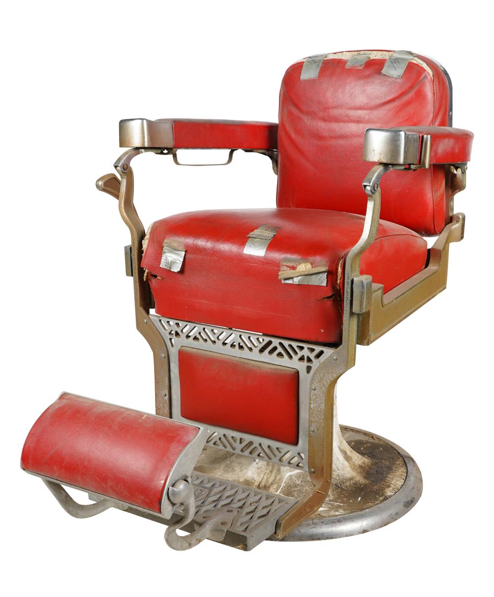 VINTAGE BARBER'S CHAIRsteel and