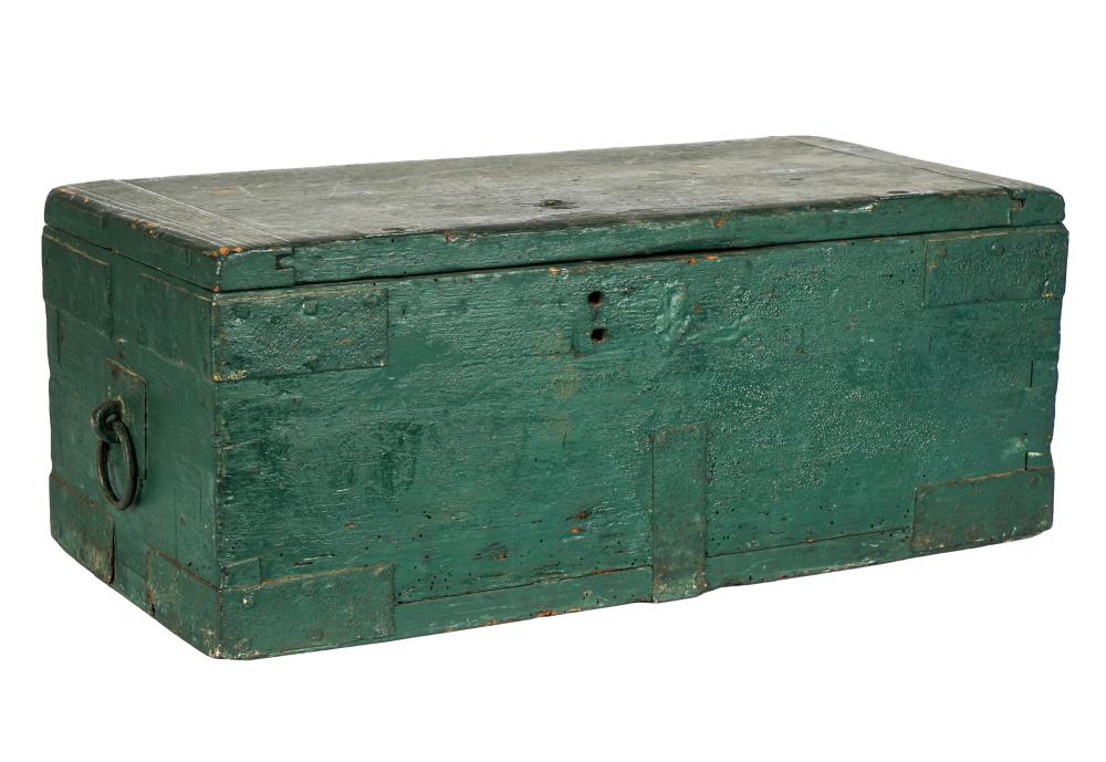 VINTAGE AMMUNITION BOXgreen painted