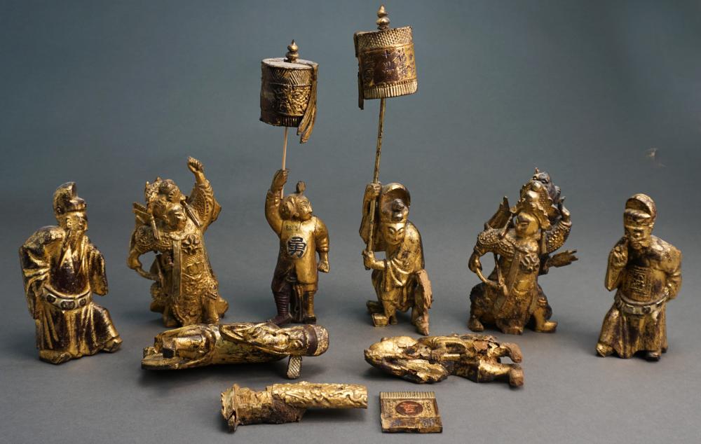 COLLECTION OF CHINESE GILT LACQUERED 32fdb1