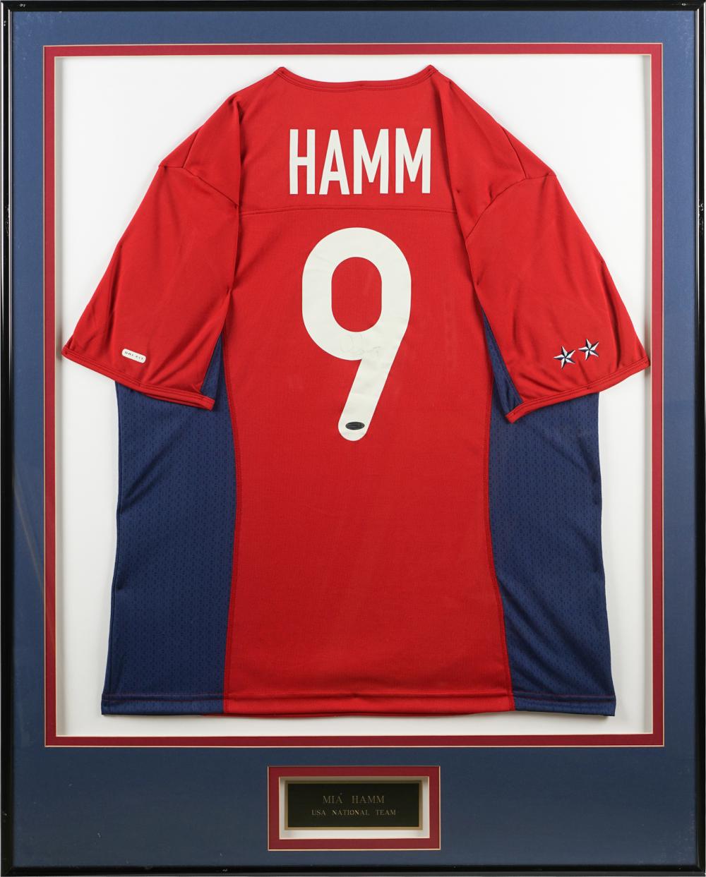 MIA HAMM SIGNED US NATIONAL SOCCER 32fde5