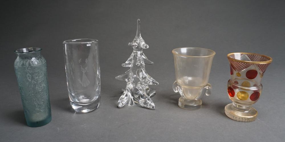 FOUR ASSORTED GLASS AND CRYSTAL