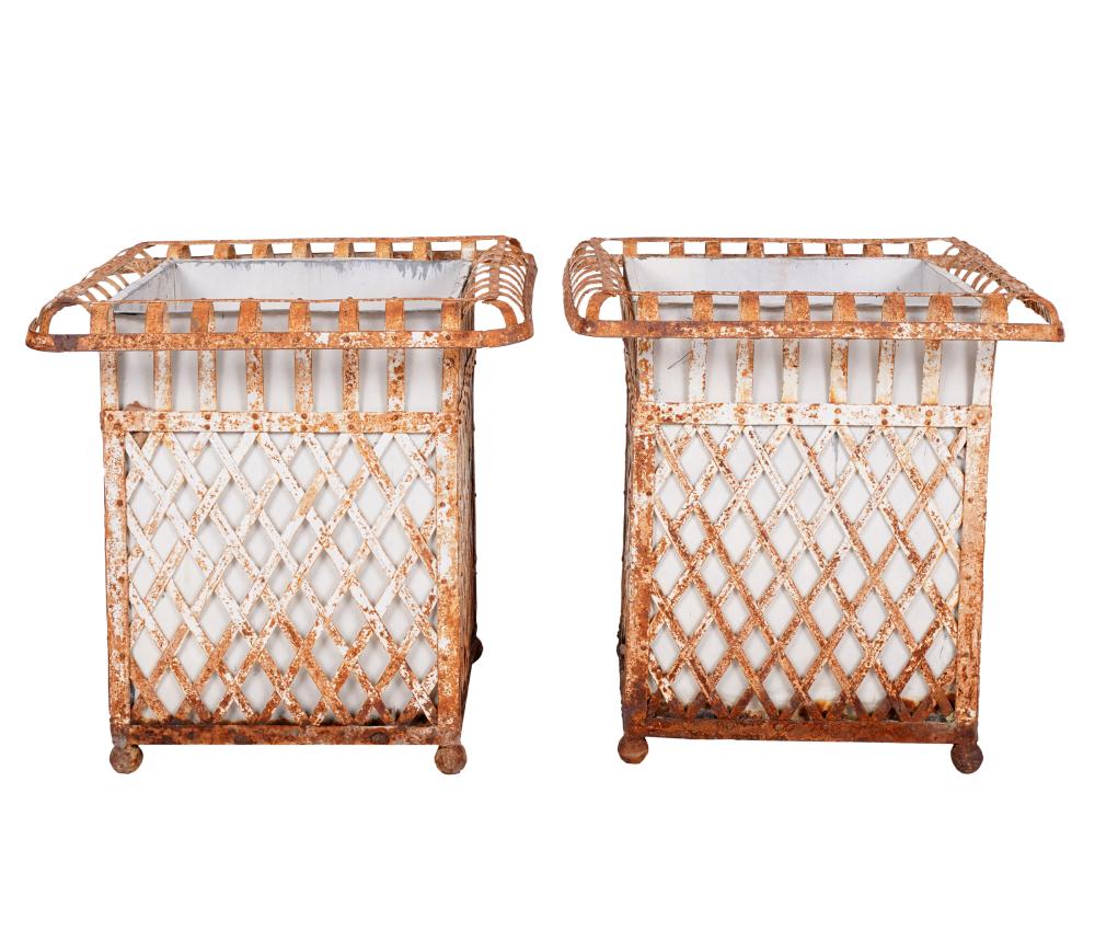 PAIR OF WHITE PAINTED IRON LATTICED 32fe52