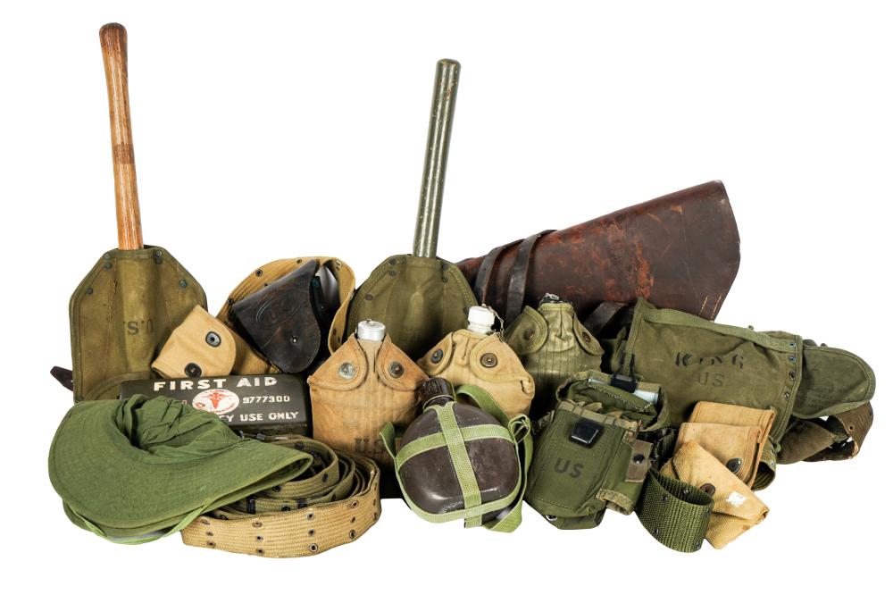 COLLECTION OF VINTAGE MILITARY