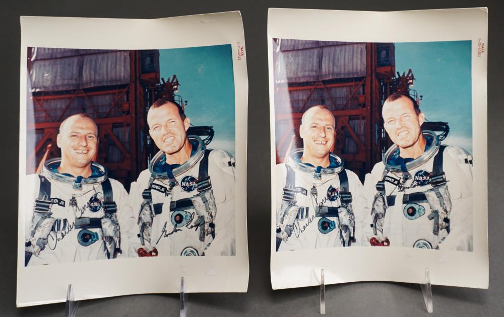 TWO GEMINI GT5 SIGNED PORTRAITS 3303e3