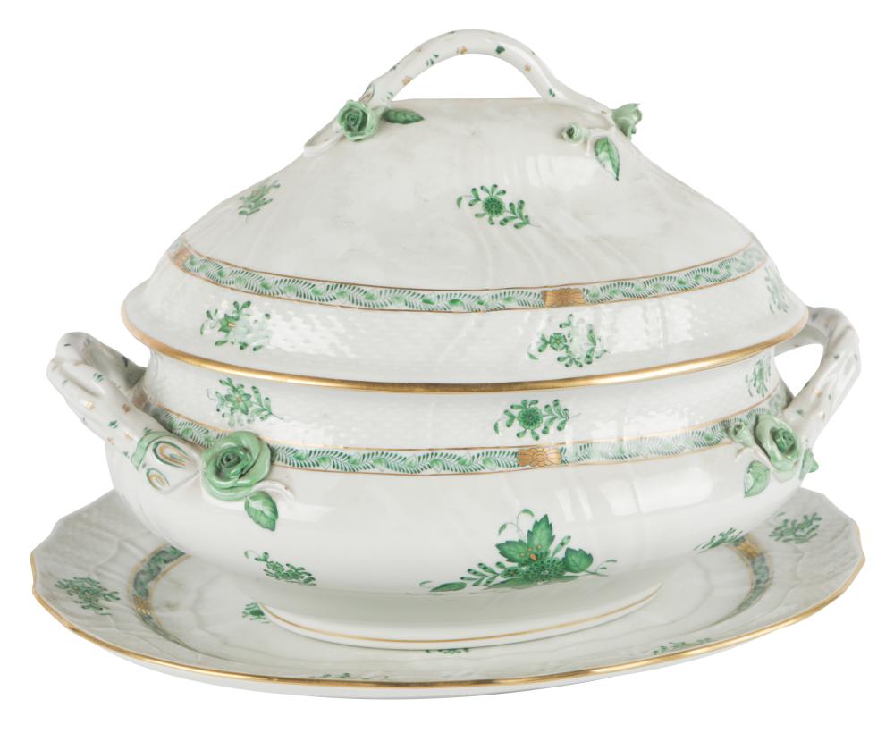 HEREND PORCELAIN TUREEN & UNDERPLATEChinese