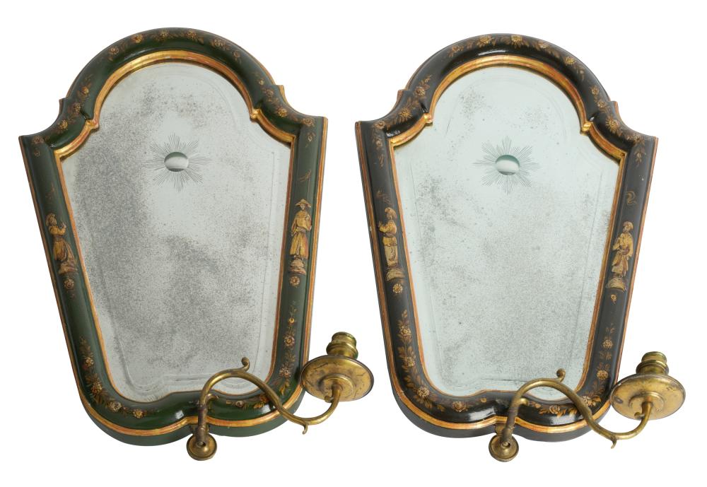 PAIR OF VENETIAN STYLE PAINTED 33065f