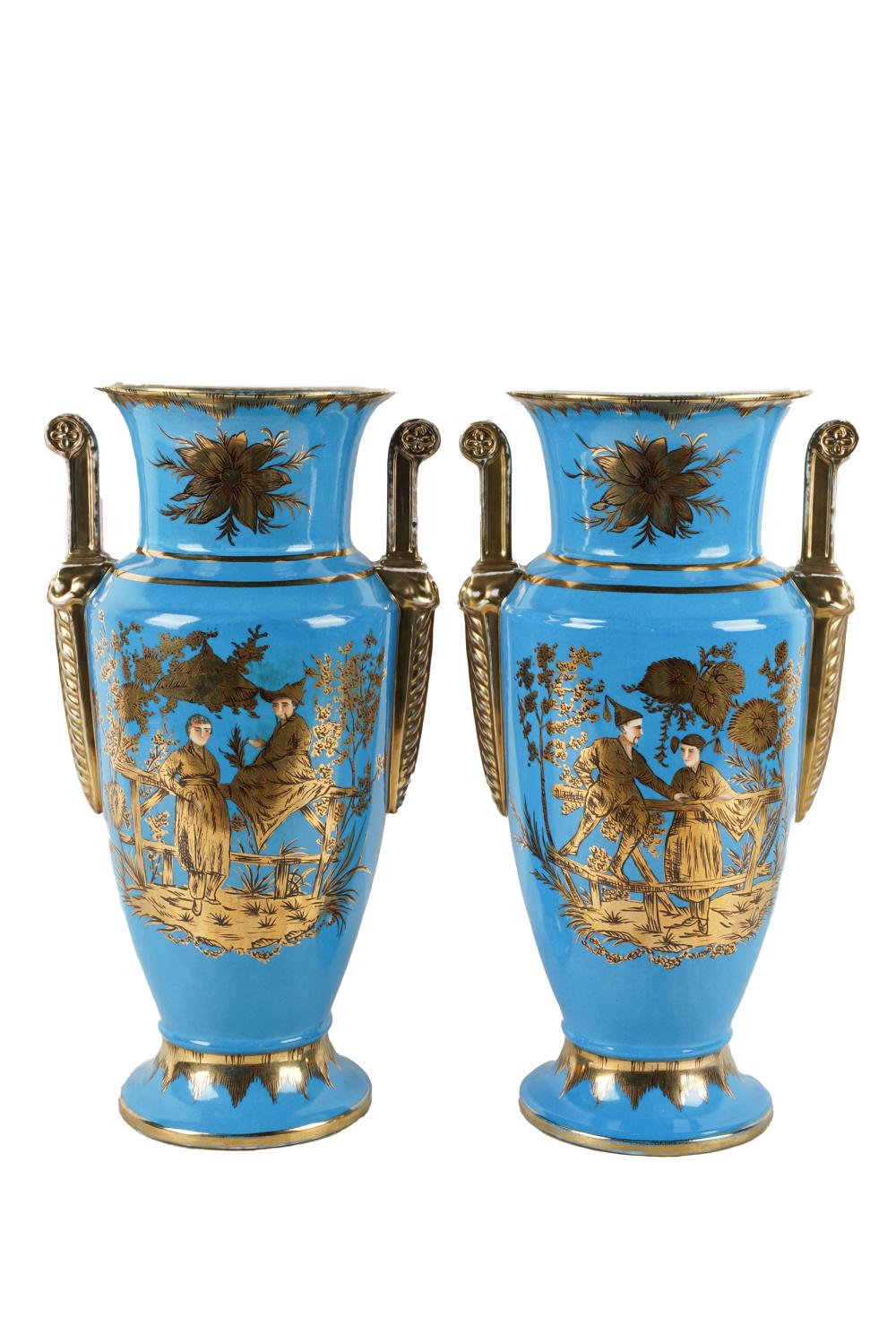PAIR OF FRENCH PORCELAIN CHINOISERIE 332e65