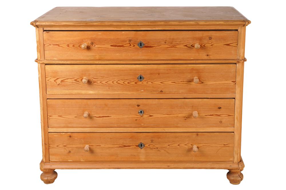 PINE CHEST OF DRAWERSfour drawers 332f5d