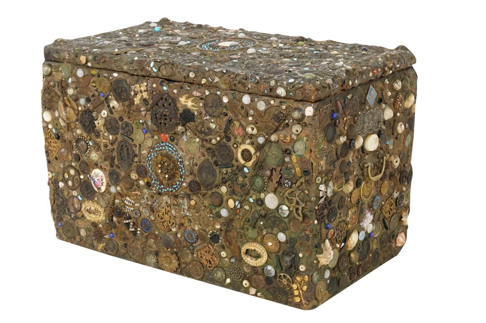 DECORATED BOXcovered with costume 332f7a