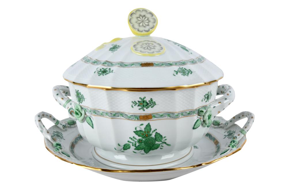 HEREND PORCELAIN TUREEN UNDERPLATEChinese 3330ba