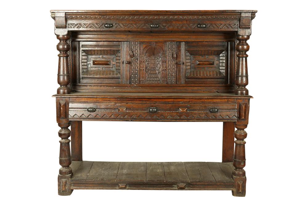 JACOBEAN OAK COURT CUPBOARDCondition  3330ce