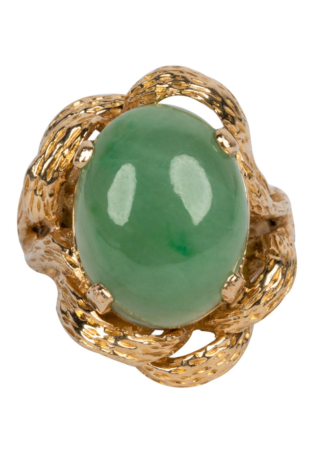 14 KARAT YELLOW GOLD & JADE RINGcentering