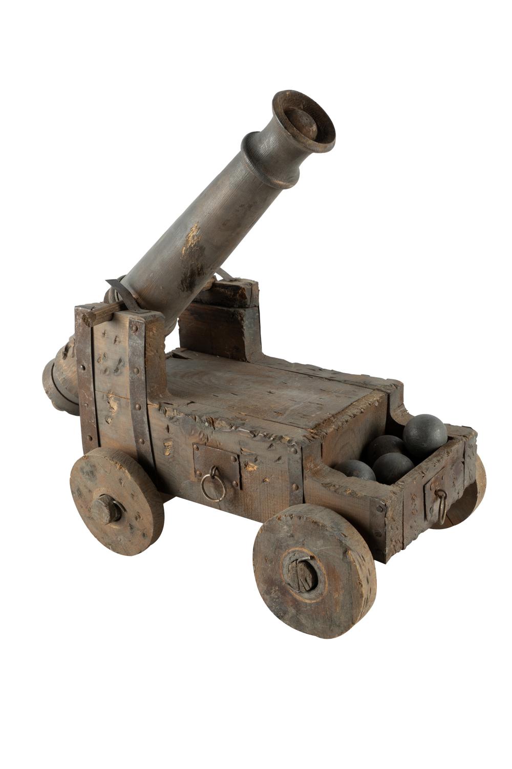 CARVED WOOD CANNON MODELaccompanied
